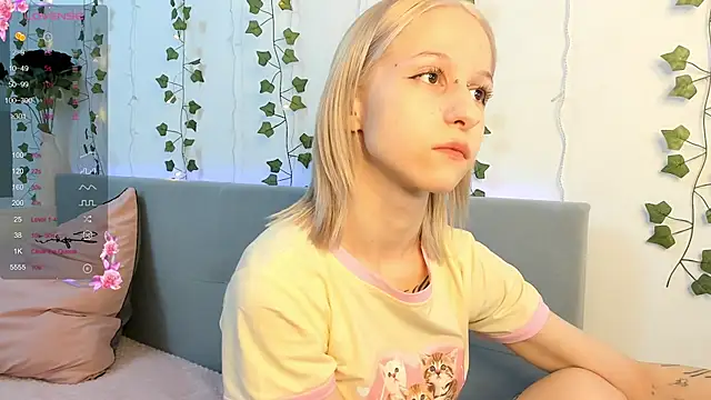 Annyme0w online show from December 3, 10:28 am