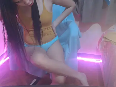 HotAsian Yazzi69 online show from March 2, 4:46 pm