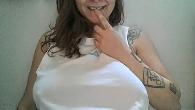 xxxluana online show from April 9, 6:13 pm