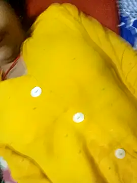 Hott myraa online show from December 5, 2:40 pm