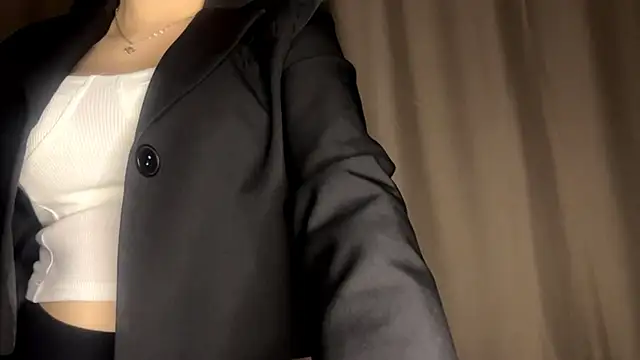 DivaRay online show from December 5, 10:38 am