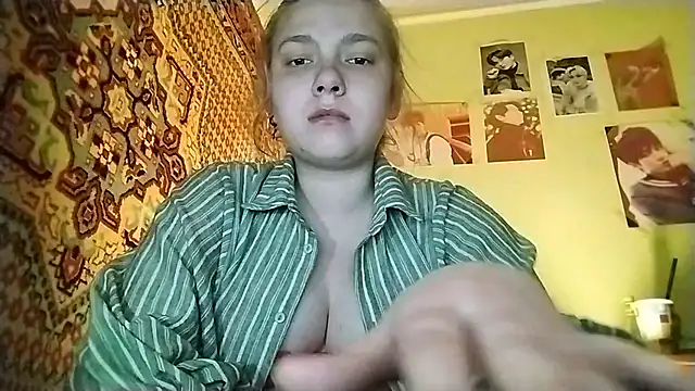 KikiBang online show from April 29, 7:19 pm