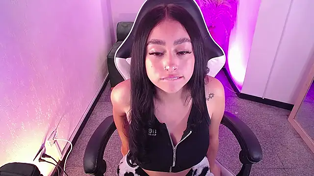 vallolett online show from March 3, 10:27 pm