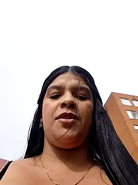 Layla-daring online show from April 15, 8:31 pm