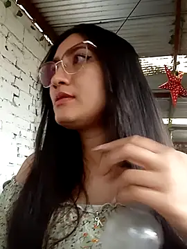 Marilyn 1-2 online show from December 4, 10:10 pm