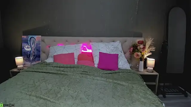 Malika Raspberry online show from March 8, 2:04 am