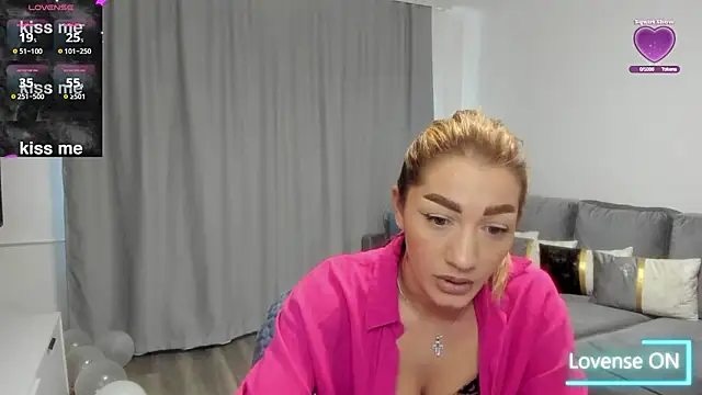 rossana doll online show from February 19, 8:25 am