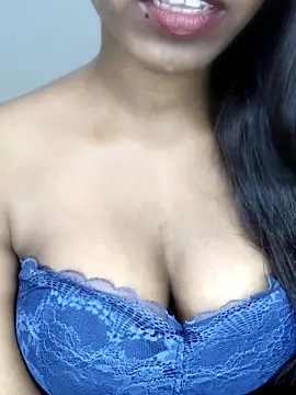 Simran 0011 online show from March 14, 3:02 pm