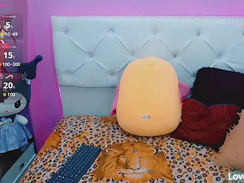 xwetdreamsx online show from November 28, 11:30 pm