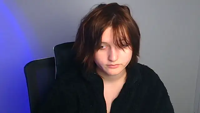 Alice Wonderme online show from February 9, 7:43 am