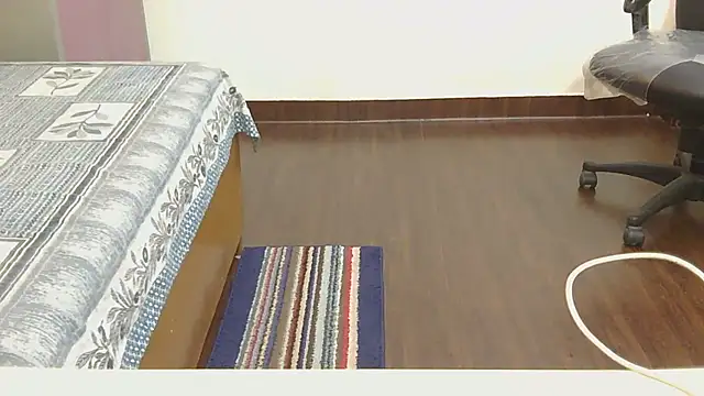 Honey Baby1 online show from May 31, 6:19 am