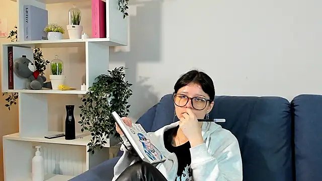 ShanaHearns online show from November 29, 8:29 am