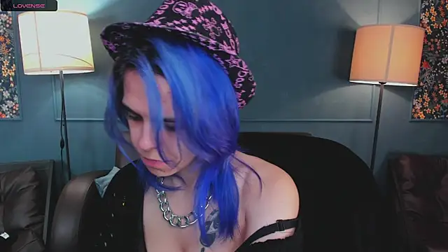 LiraBelle online show from March 20, 3:00 am