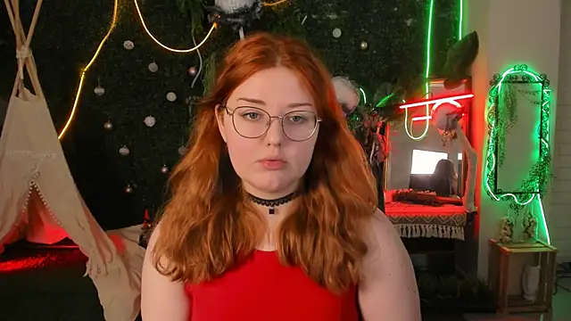 StaceyJensen online show from February 25, 2:15 pm