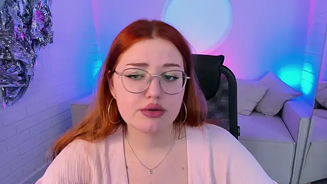 StaceyJensen online show from February 27, 2:17 pm