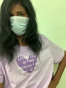 honeygirl6996 online show from April 16, 1:22 pm