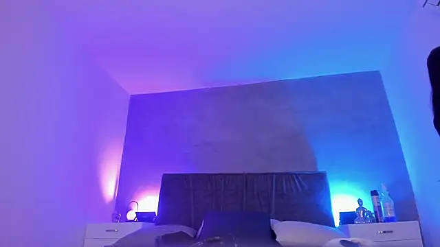 alejandrarojas  online show from January 12, 2:00 pm