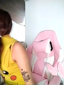 JennBenett  online show from November 27, 12:19 pm