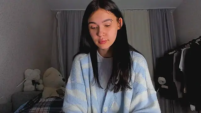 SakuraVibe online show from November 25, 2:30 pm