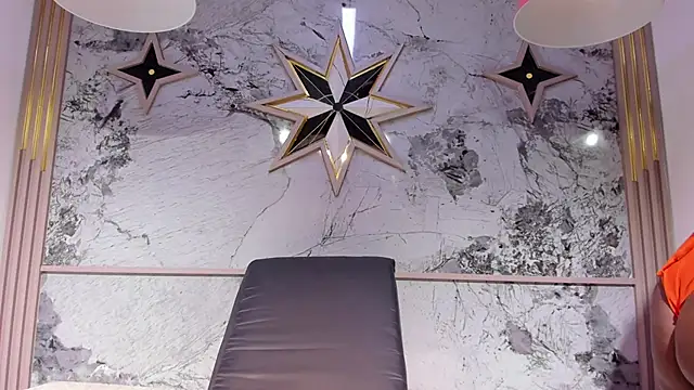 ZoeCollin online show from February 2, 7:24 pm