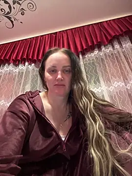 TomilaSi online show from March 9, 10:35 pm