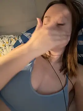 Brooke lover online show from December 4, 7:10 am