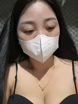 lana-kan online show from August 6, 5:42 pm