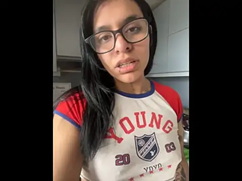 SaraAndrade  online show from January 10, 4:01 pm