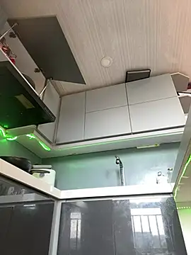 SaraAndrade  online show from February 9, 9:50 pm