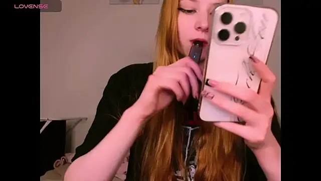  Milana Sparkl75  online show from March 25, 10:56 pm