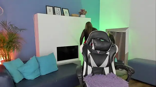 Anto Thompson online show from April 14, 9:04 pm