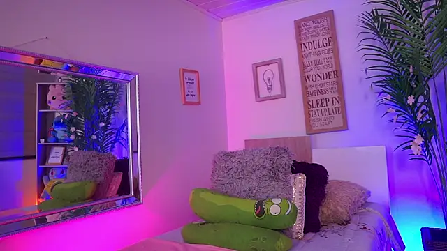 dakotaa 01 online show from April 13, 2:51 pm