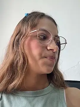 Vanneskk online show from December 3, 2:52 pm