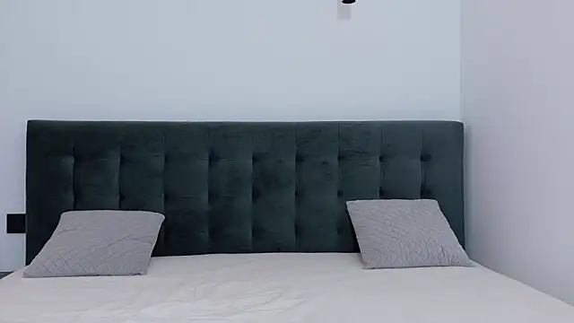 AnnaBenet online show from December 19, 8:45 pm