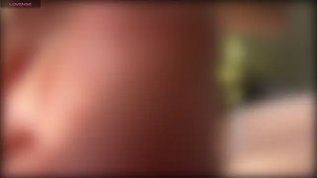 tinyholess online show from April 1, 4:15 pm