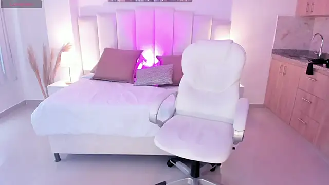 Athenea sweet  online show from February 26, 8:41 pm