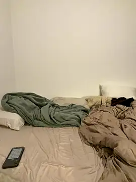 Alicatcua  online show from December 14, 3:12 am