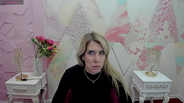 Juicy wel1 online show from December 1, 11:14 am