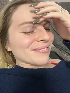 d0uble trouble online show from December 20, 6:01 pm