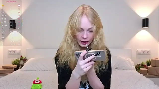 GhisllaineWestler online show from February 3, 4:21 am