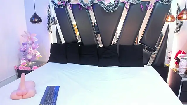 MHONIKBELUCCI online show from December 21, 11:25 am