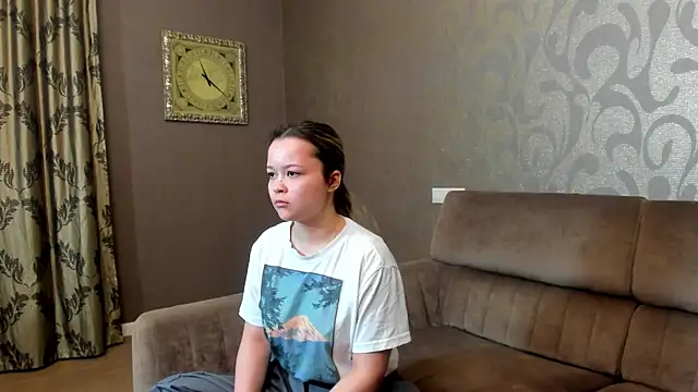 DanyelVirgil online show from December 15, 12:10 pm