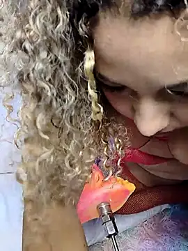 BonnieRitz online show from February 12, 9:00 am