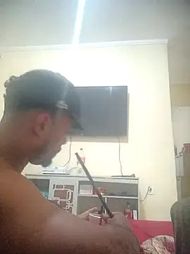 Snapshot of Rodrigues99 chatting on February 20, 1:48 am Rodrigues99 online show from February 20, 1:48 am