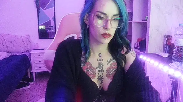 blackrose1997 online show from May 8, 10:51 am