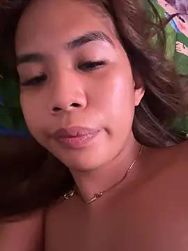 Margaux4U online show from April 22, 3:03 am