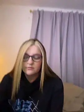 kira velour online show from January 6, 4:16 am