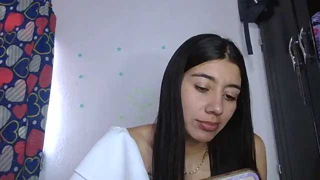 TaylorLove- online show from December 4, 8:20 pm