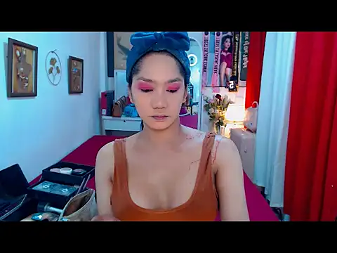 UrScreenGoddess online show from December 18, 8:57 pm