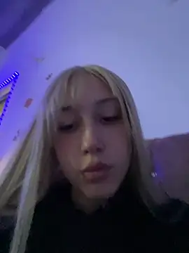 Zoe  blue online show from November 30, 10:25 pm